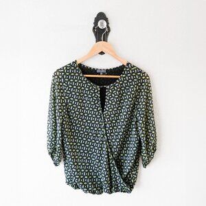 Vince Camuto Geometric Print Blouse Size Small 3/4 Sleeve Surplice Front Top